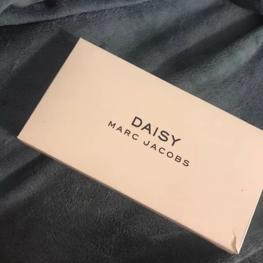 Makeup pouch - Picture 1 of 3